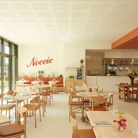 Okko Rosa Parks Hotel 4*