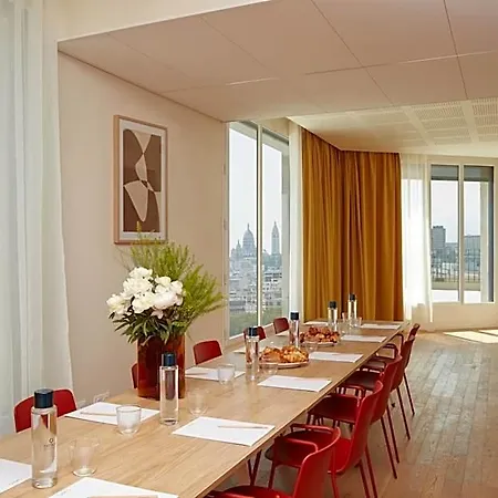 Hotel Okko Rosa Parks 4*